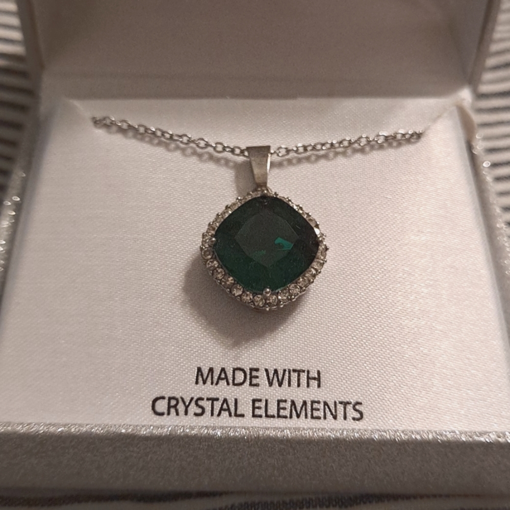 Glitz Platinum Plated Emerald Necklace